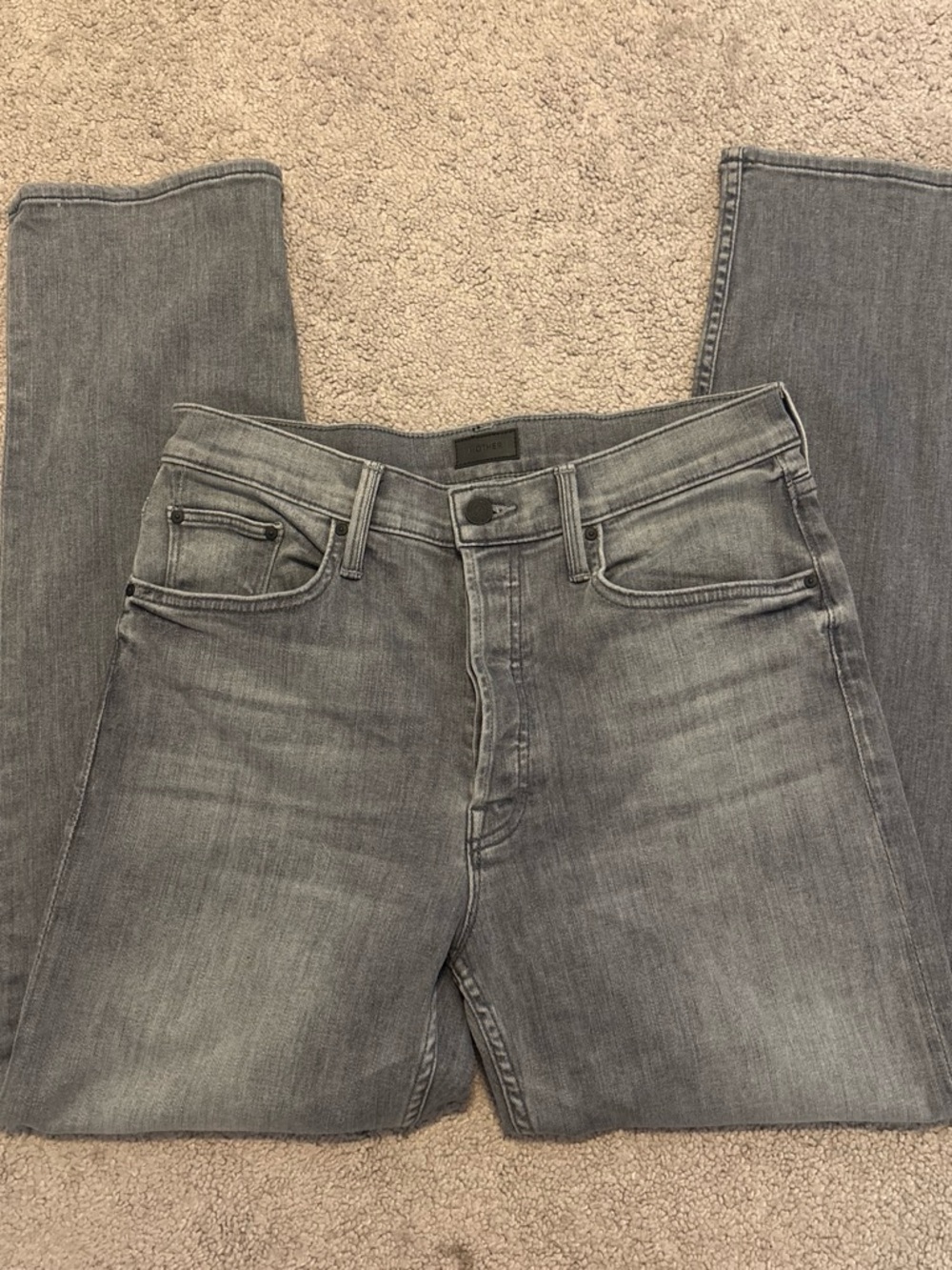 Gray Men’s Straight-Leg Jeans - Stylish Everyday Denim